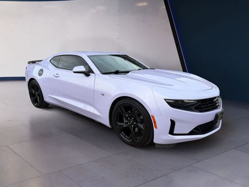 Used 2023 Chevrolet Camaro LT image 7