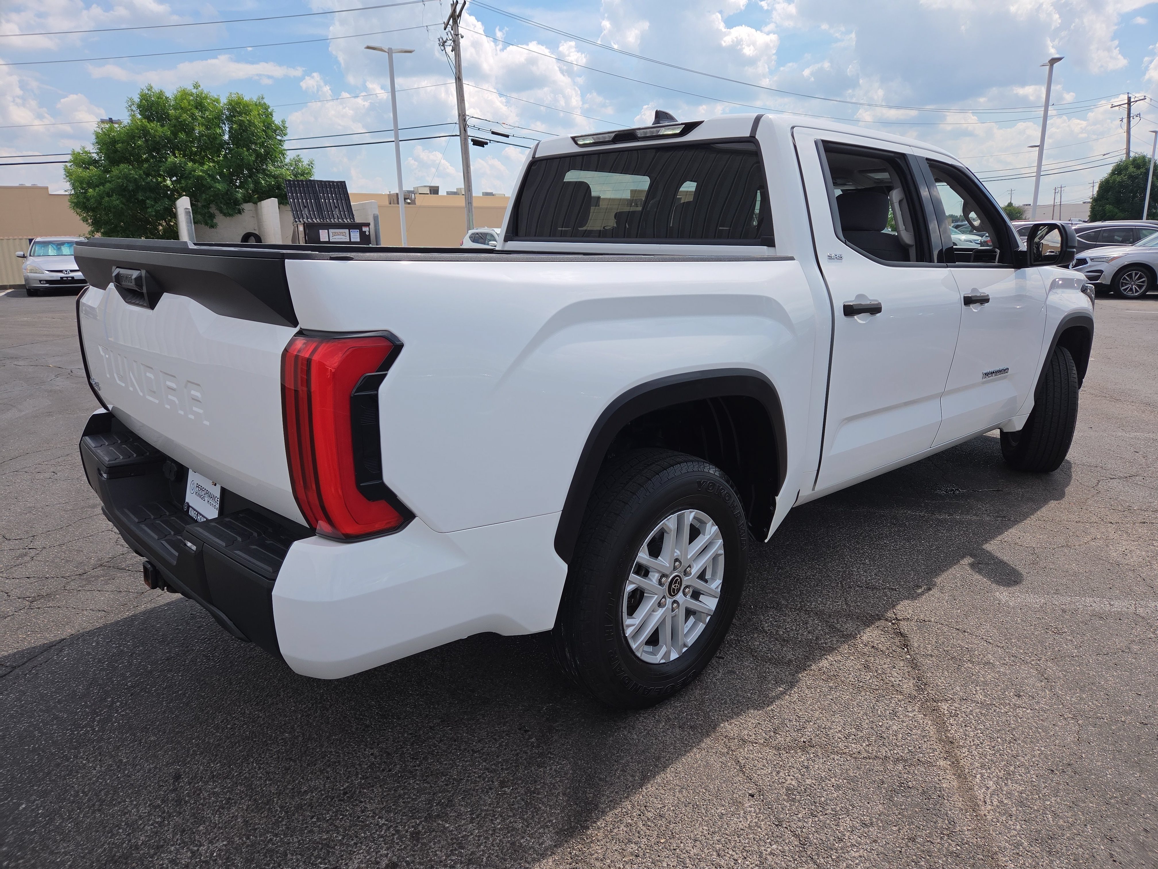 Used 2022 Toyota Tundra SR5 AWD/4WD image 9