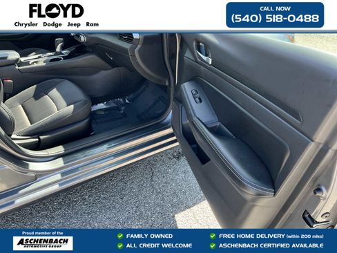 Used 2024 Nissan Altima 2.5 SV image 28