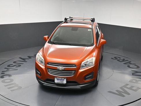 Used 2015 Chevrolet Trax LT w/ LT Sun and Sound Package FWD image 30