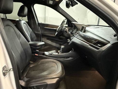 Used 2017 BMW X1 xDrive28i image 6