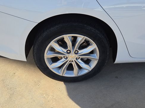 Used 2024 Chevrolet Malibu LT image 7