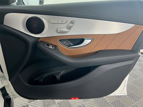 Used 2022 Mercedes-Benz GLC 300 4MATIC Coupe image 23