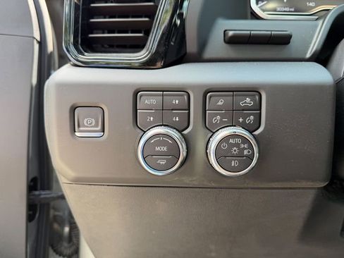 Used 2024 GMC Sierra 2500 AT4X w/ AT4X AEV Edition AWD/4WD image 12