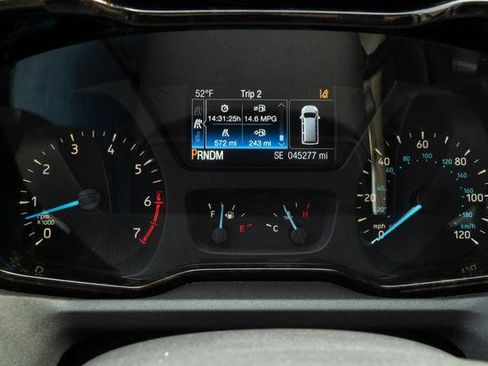 Used 2016 Ford Transit 150 XLT image 19