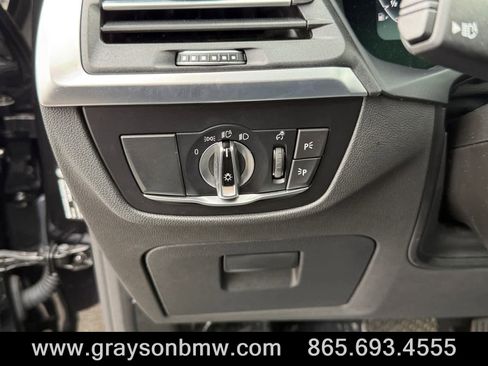 Used 2025 BMW X4 xDrive30i AWD/4WD image 30