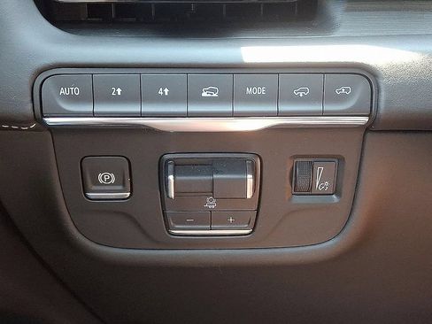 Certified 2024 Cadillac Escalade ESV Sport Platinum AWD/4WD image 25