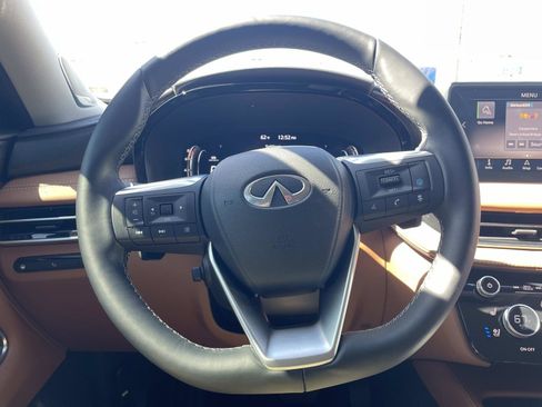 Used 2023 INFINITI QX60 Sensory w/ Vision Package image 27