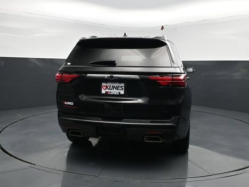 Used 2023 Chevrolet Traverse Premier w/ Redline Edition AWD/4WD image 7