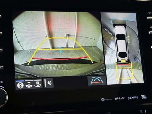 Used 2020 Toyota Avalon Limited w/ Advanced Safety Package FWD image 7
