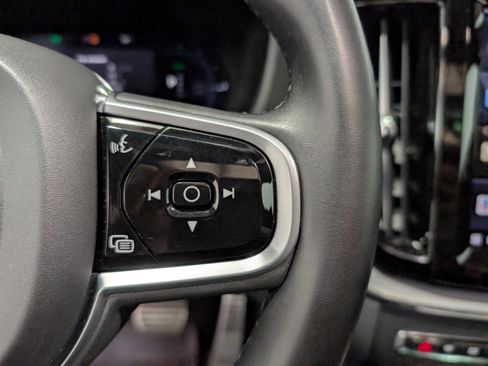 Used 2022 Volvo XC60 T8 R-Design w/ Advanced Package image 19