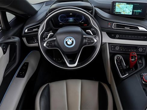 Used 2019 BMW i8 Roadster image 43