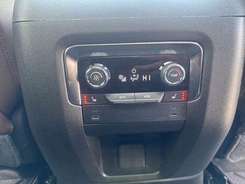 Used 2026 Chevrolet Tahoe High Country image 15