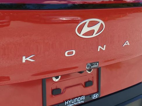 New 2026 Hyundai Kona SE image 13