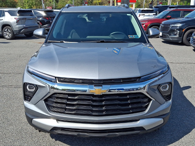Used 2026 Chevrolet TrailBlazer LT w/ Convenience Package AWD/4WD image 2