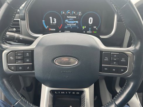 Used 2023 Ford F150 Limited image 16