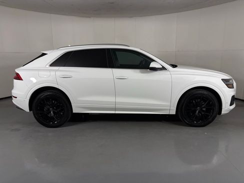 Used 2023 Audi Q8 Premium AWD/4WD image 9