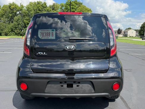 Used 2017 Kia Soul FWD image 5