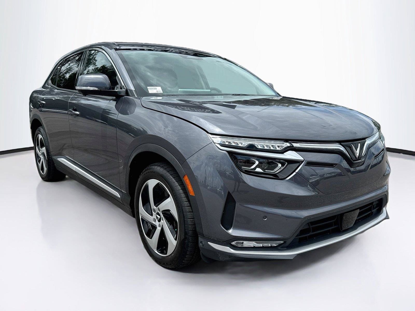 Used 2025 VinFast VF 8 Eco AWD/4WD image 7