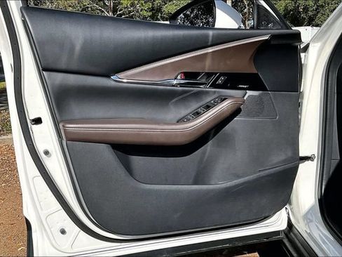 Used 2025 MAZDA CX-30 AWD 2.5 S w/ Premium Package image 17