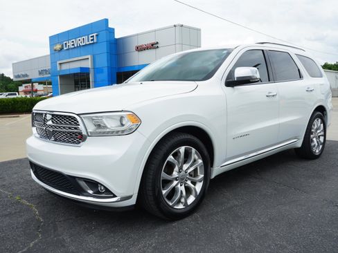 Used 2017 Dodge Durango Citadel w/ Premium Entertainment Group RWD image 1