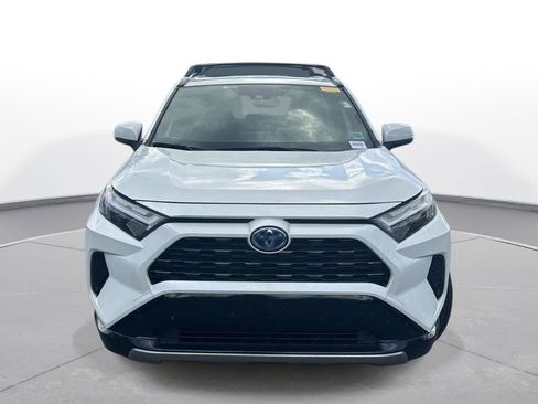 Used 2024 Toyota RAV4 SE w/ Convenience Package AWD/4WD image 3