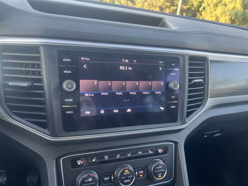 Used 2018 Volkswagen Atlas SE AWD/4WD image 19