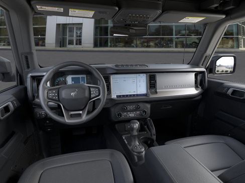 New 2025 Ford Bronco Badlands image 9