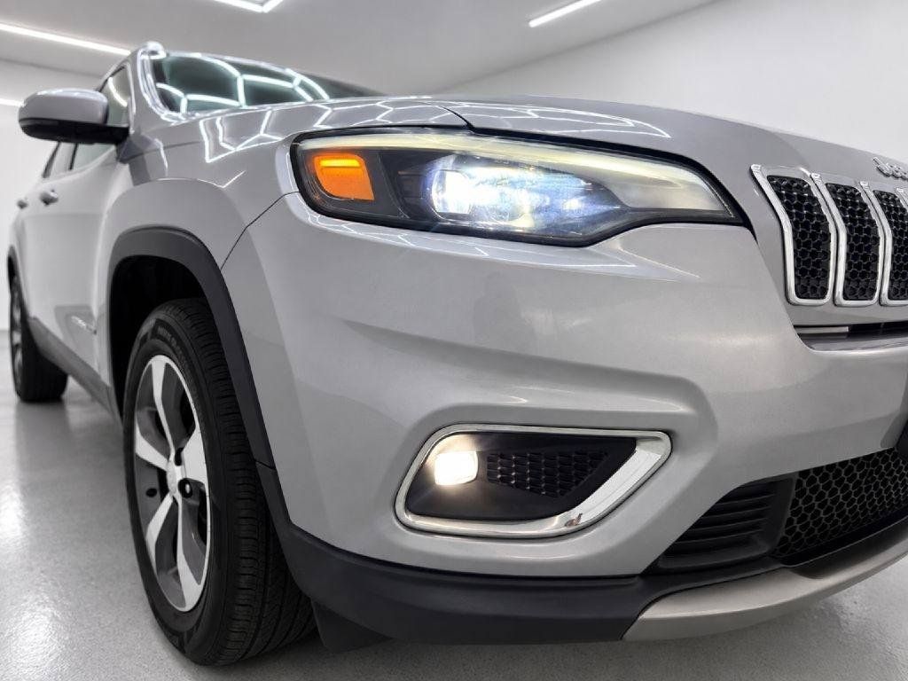 Used 2019 Jeep Cherokee Limited AWD/4WD image 39