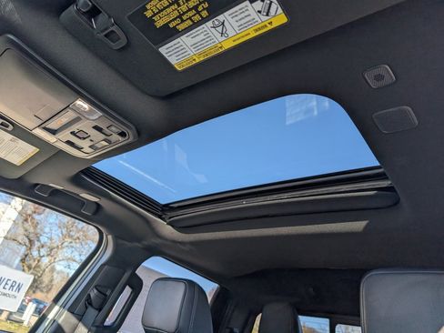 Used 2024 Toyota Tacoma TRD Off-Road image 20