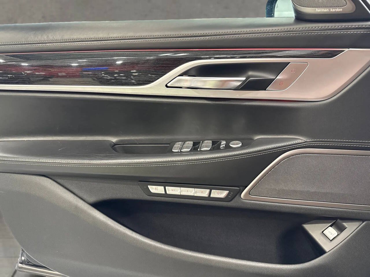 Used 2018 BMW 750i xDrive AWD/4WD image 22