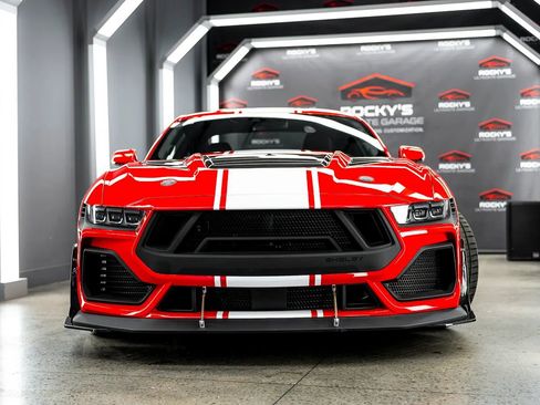 Used 2025 Ford Mustang GT Premium w/ GT Performance Package RWD image 5
