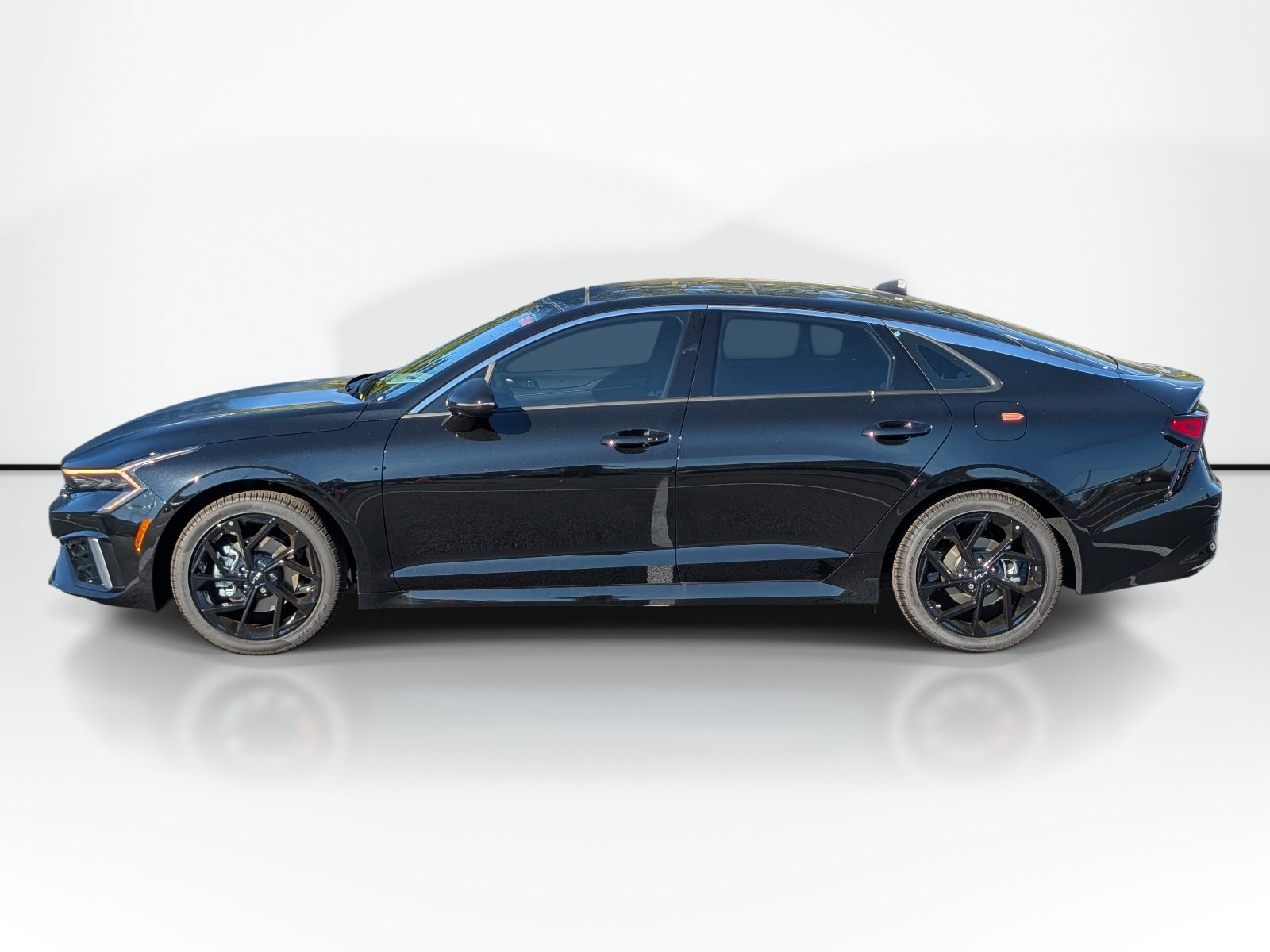 New 2027 Kia K5 GT-Line FWD image 2