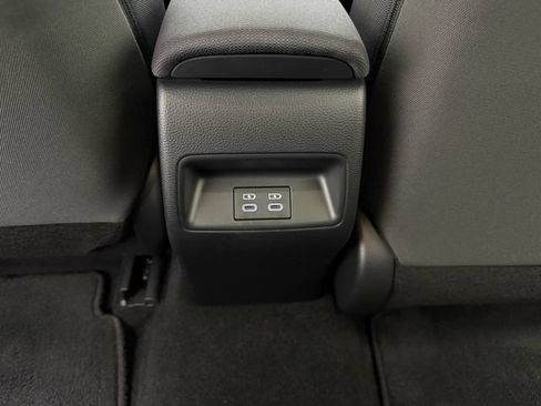 Used 2024 Toyota Corolla LE FWD image 32
