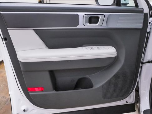 Certified 2026 Hyundai Santa Fe SEL FWD image 25