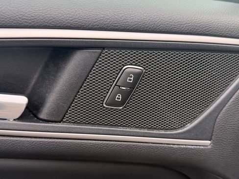 Used 2020 Ford Edge SEL w/ Convenience Package FWD image 26