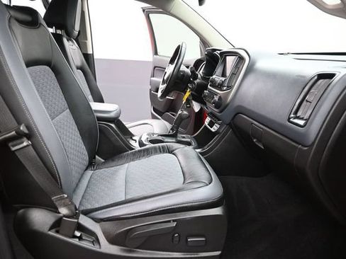 Used 2020 Chevrolet Colorado Z71 AWD/4WD image 16