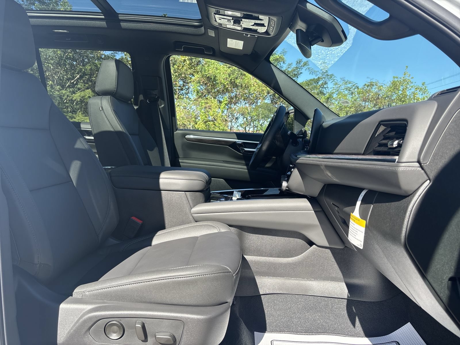 New 2027 Chevrolet Tahoe Z71 w/ Comfort Package AWD/4WD image 28