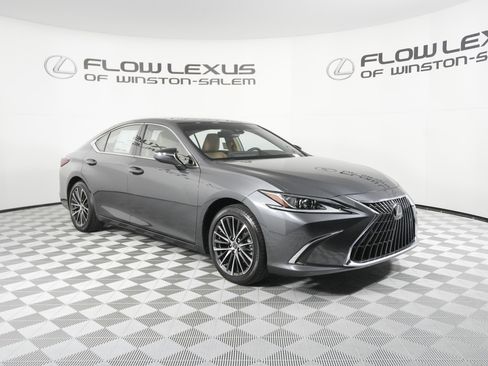 New 2025 Lexus ES 350 w/ Premium Package image 3
