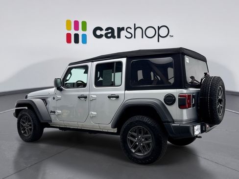 Used 2024 Jeep Wrangler Unlimited Sport AWD/4WD image 3