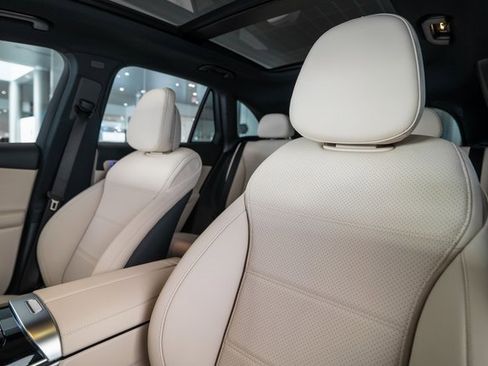 New 2026 Mercedes-Benz GLC 300 4MATIC image 5