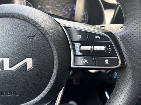 Used 2024 Kia Forte GT-Line w/ GT-Line Premium Package FWD image 17