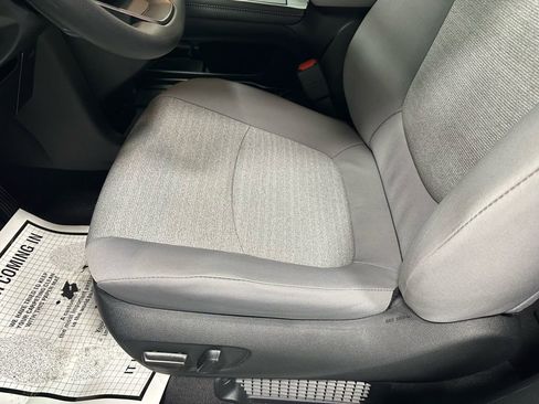 Used 2025 Toyota Sienna LE image 13