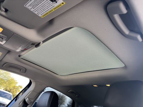 Used 2024 Volkswagen Jetta SEL image 16