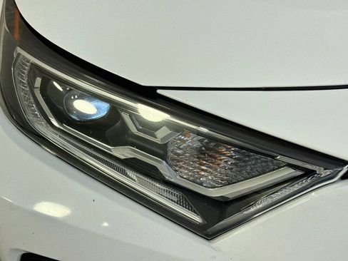 Used 2021 Toyota RAV4 XLE w/ Convenience Package AWD/4WD image 37