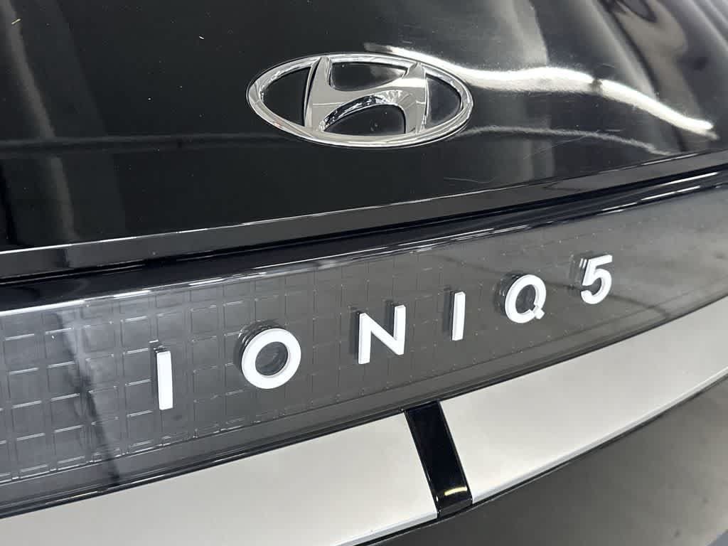 Used 2024 Hyundai Ioniq 5 SE AWD/4WD image 11