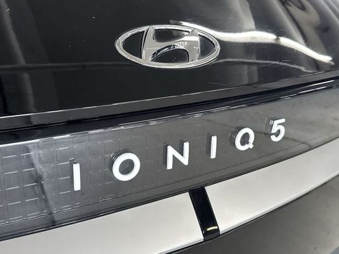 Used 2024 Hyundai Ioniq 5 SE AWD/4WD image 11