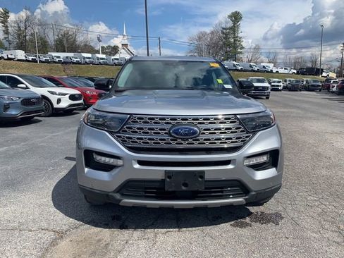 Used 2021 Ford Explorer Limited w/ Equipment Group 301A image 3