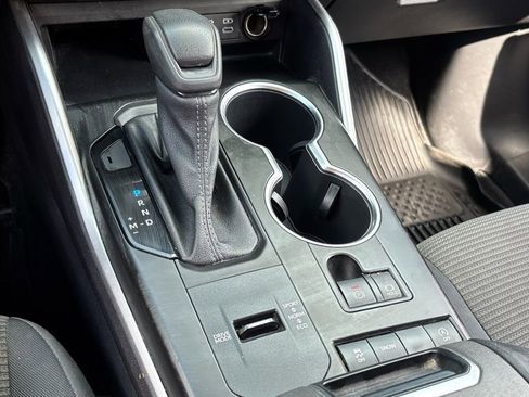 Used 2022 Toyota Highlander L image 22