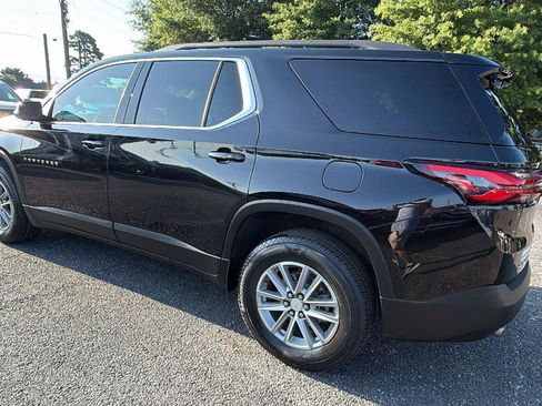 Used 2023 Chevrolet Traverse LT FWD image 10